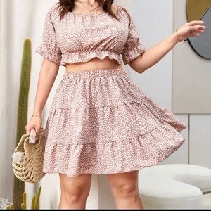 ⭐️ 2/$25 Pink two piece crop top and skirt set